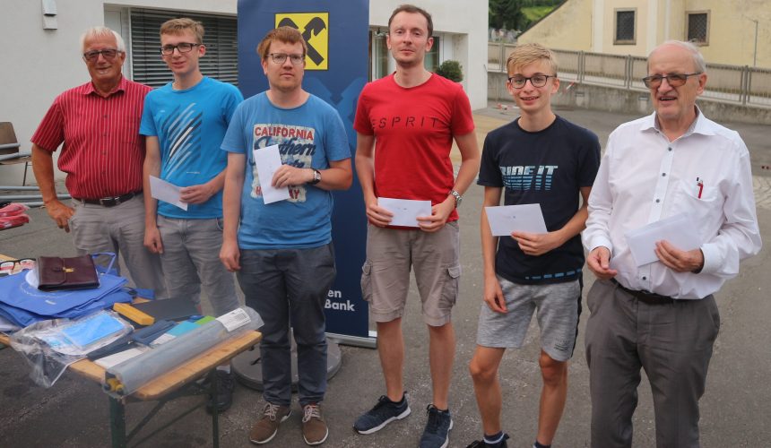 970a46d3c61aa5f15b222be89549dd9afc1fd6df_2_1624469328_6084-Foto_Schachsport_3.jpg