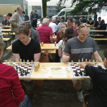 6645542005c89b95a78040f120df4d6951bd76a51460565325_4987-Schach.jpg